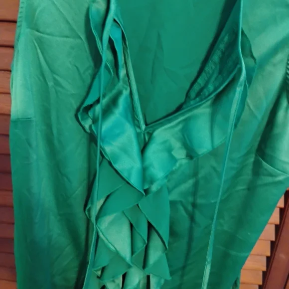 New York And Company Vibrant Green Ruffle, Sleeveless, Satin Blouse. - Picture 3 of 9